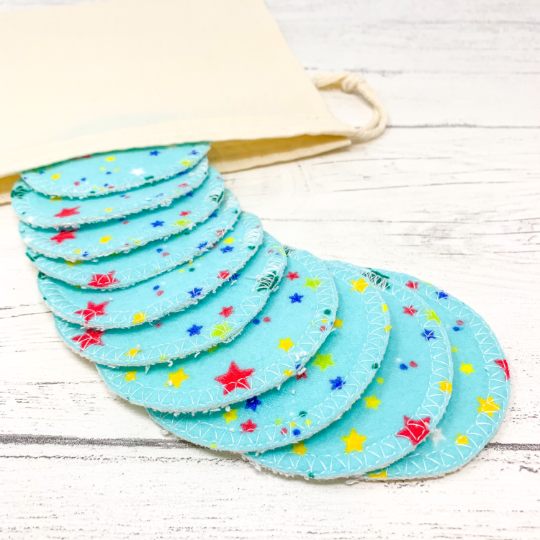 Set of 10 Cotton Facial Rounds - Turquoise Stars