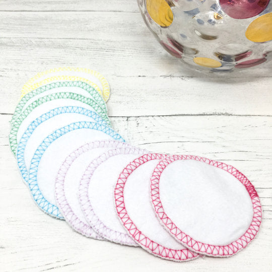 Set of 10 Organic Cotton Facial Rounds with Wash Bag