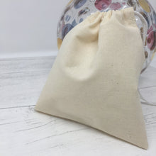 Load image into Gallery viewer, Set of 10 Organic Cotton Facial Rounds with Wash Bag
